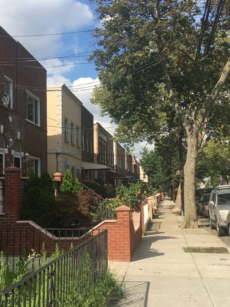 balade-astoria-ditmars-jardins